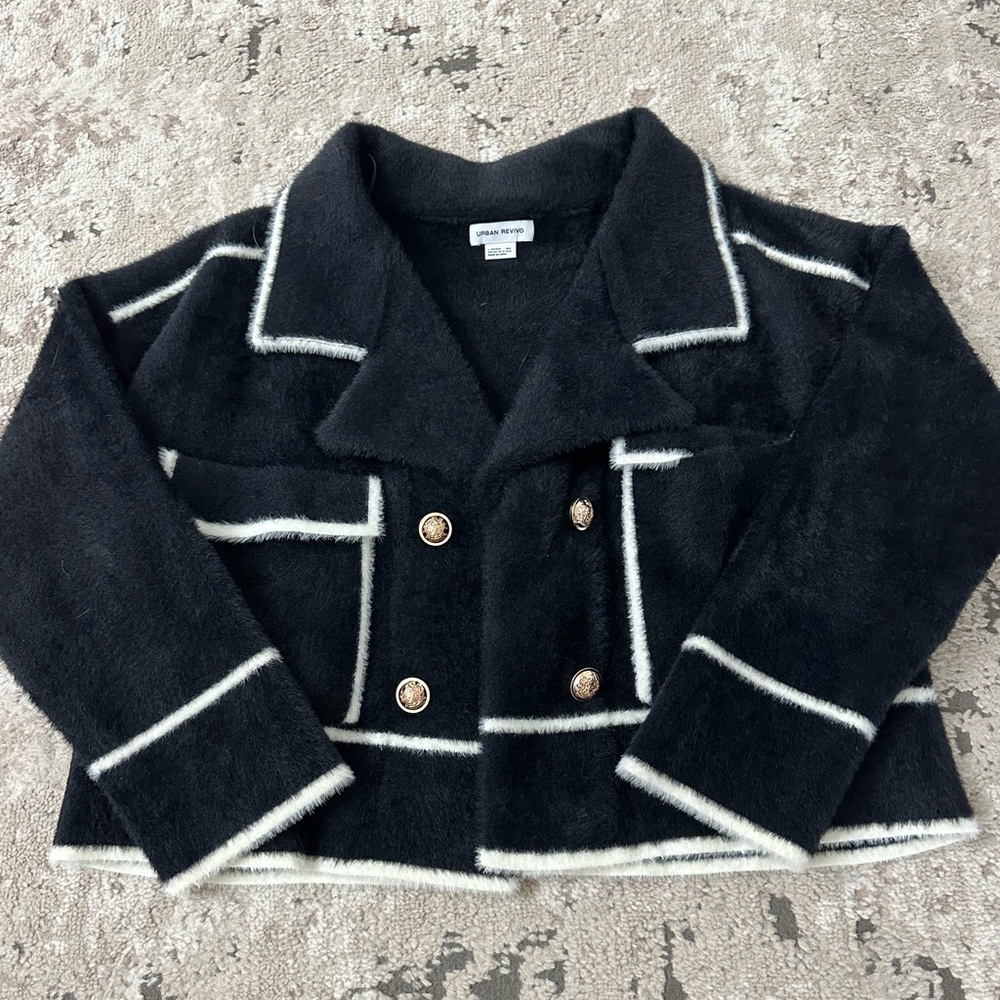 Urban Revivo Denise Tweed Sherpa Jacket Size Large
